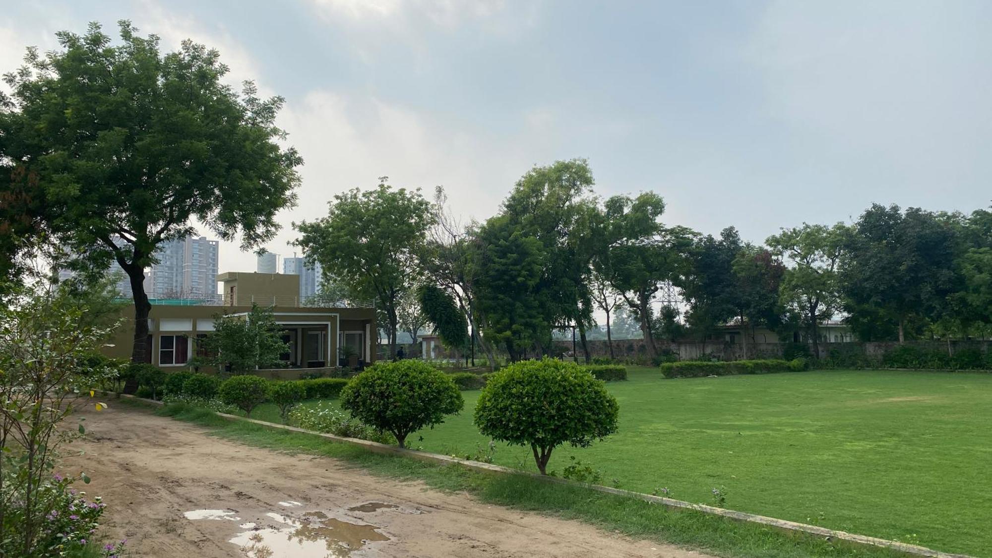 Raas Vilas - Boutique Farm House With Pool Tāoru 외부 사진