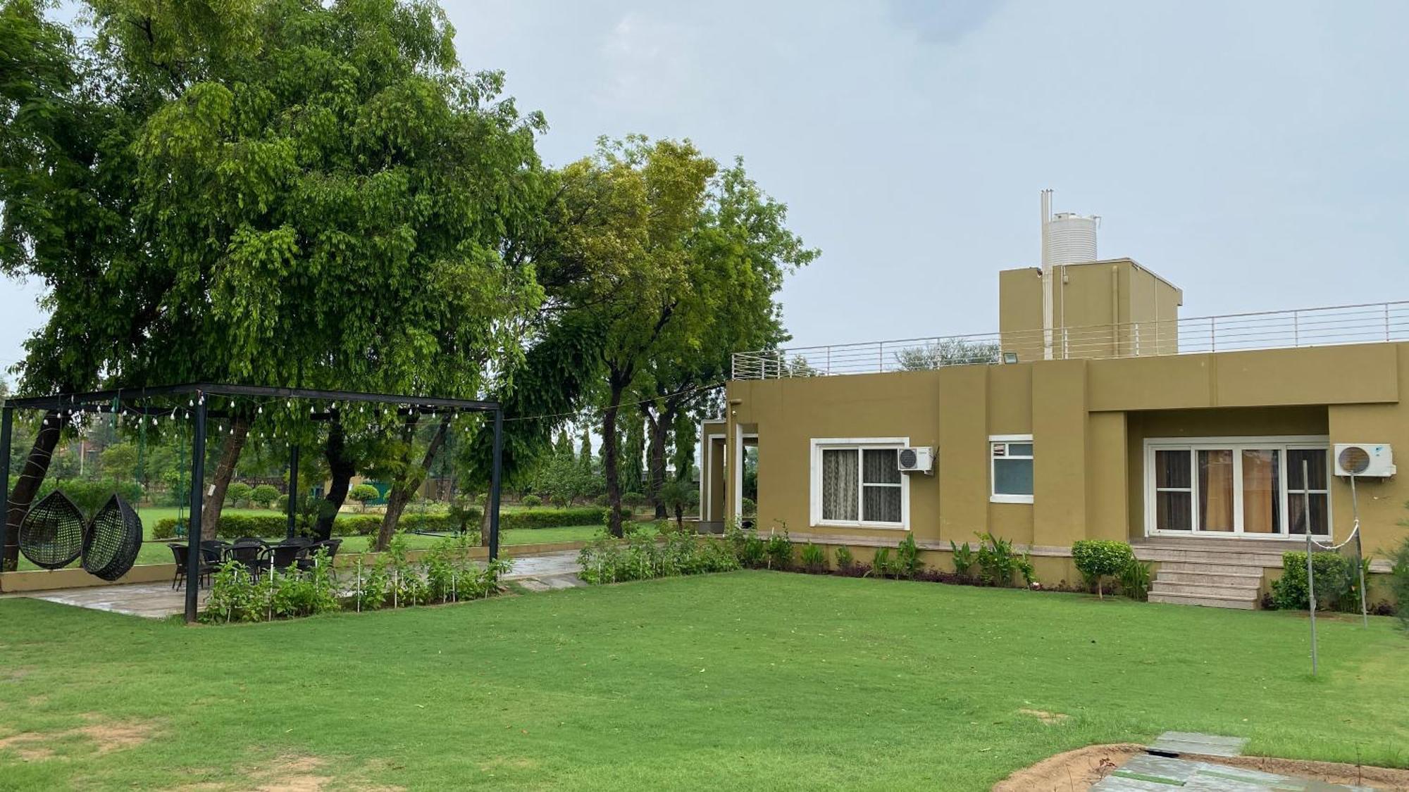Raas Vilas - Boutique Farm House With Pool Tāoru 외부 사진