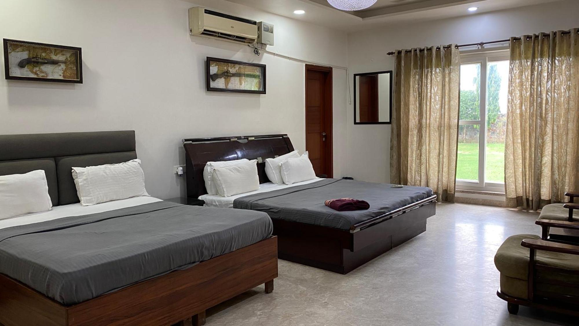 Raas Vilas - Boutique Farm House With Pool Tāoru 외부 사진